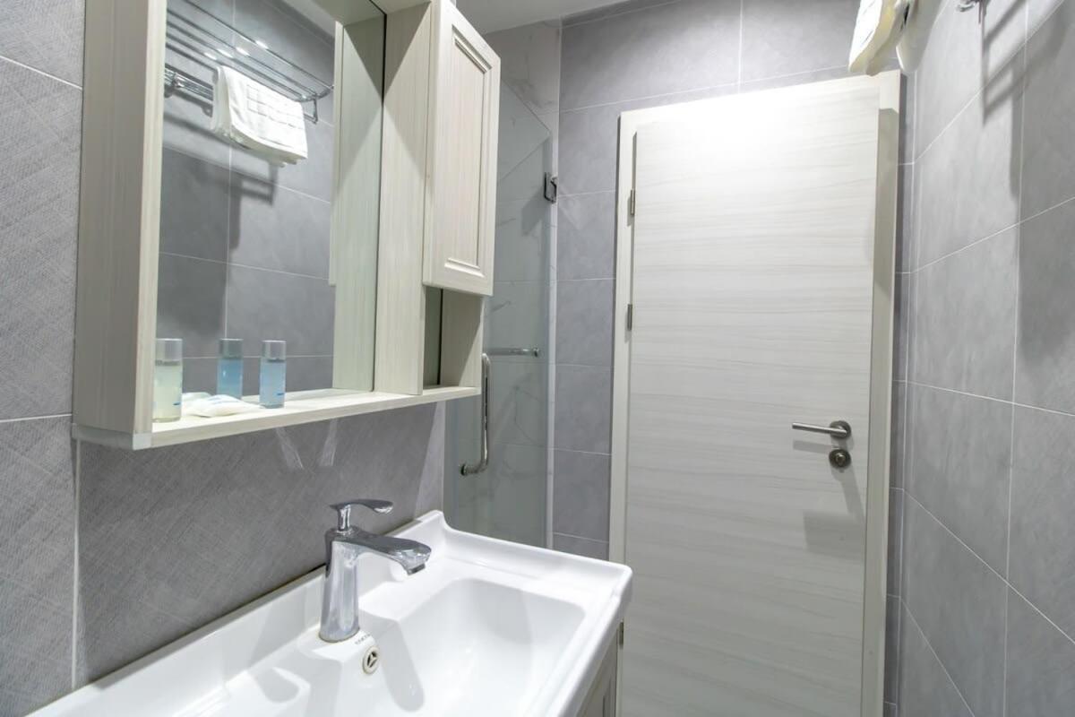 Lovely Sunderland Budget Apartment *
